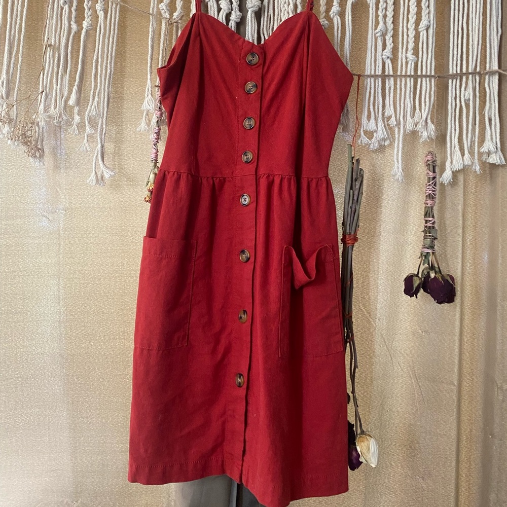 Super cute, comfy red button up summer/spring. Size medium, brand CISONO.